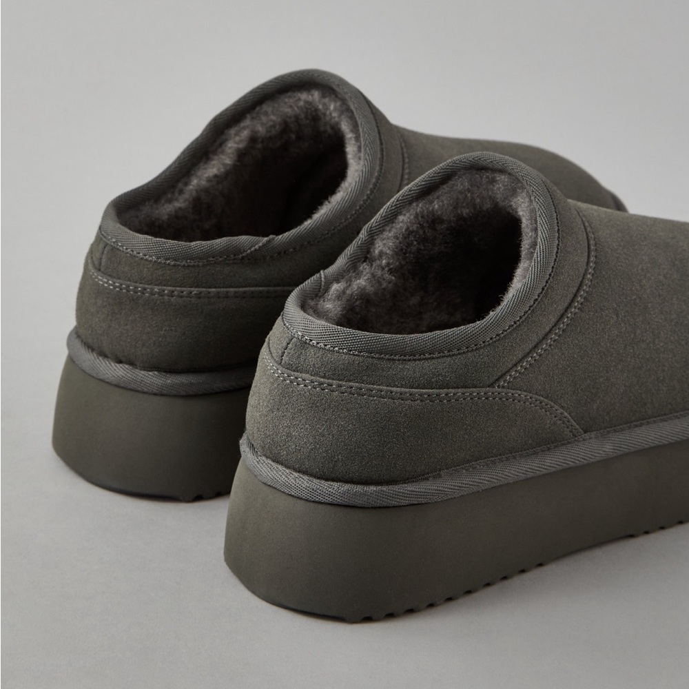 NWT AE The Hangout Slip-On Slippers - Picture 4 of 10